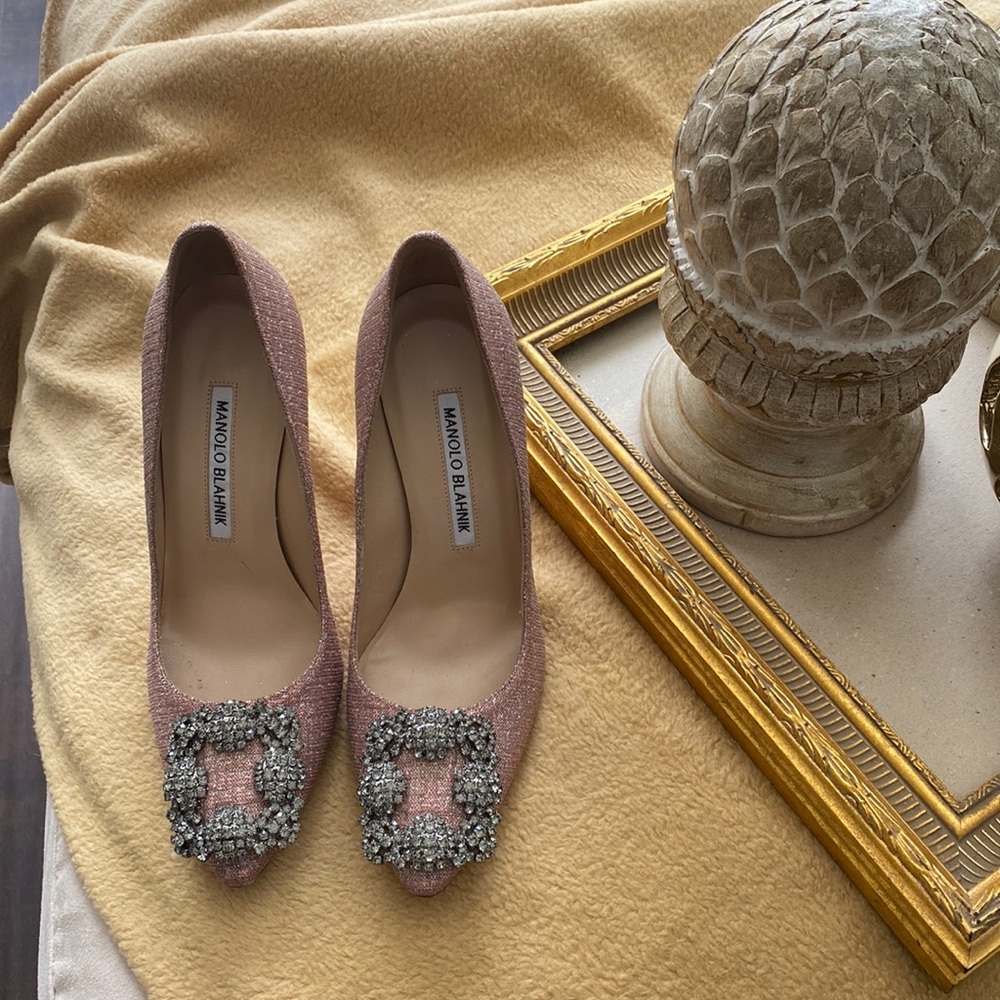 Manolo blahnik heels (hangisi )